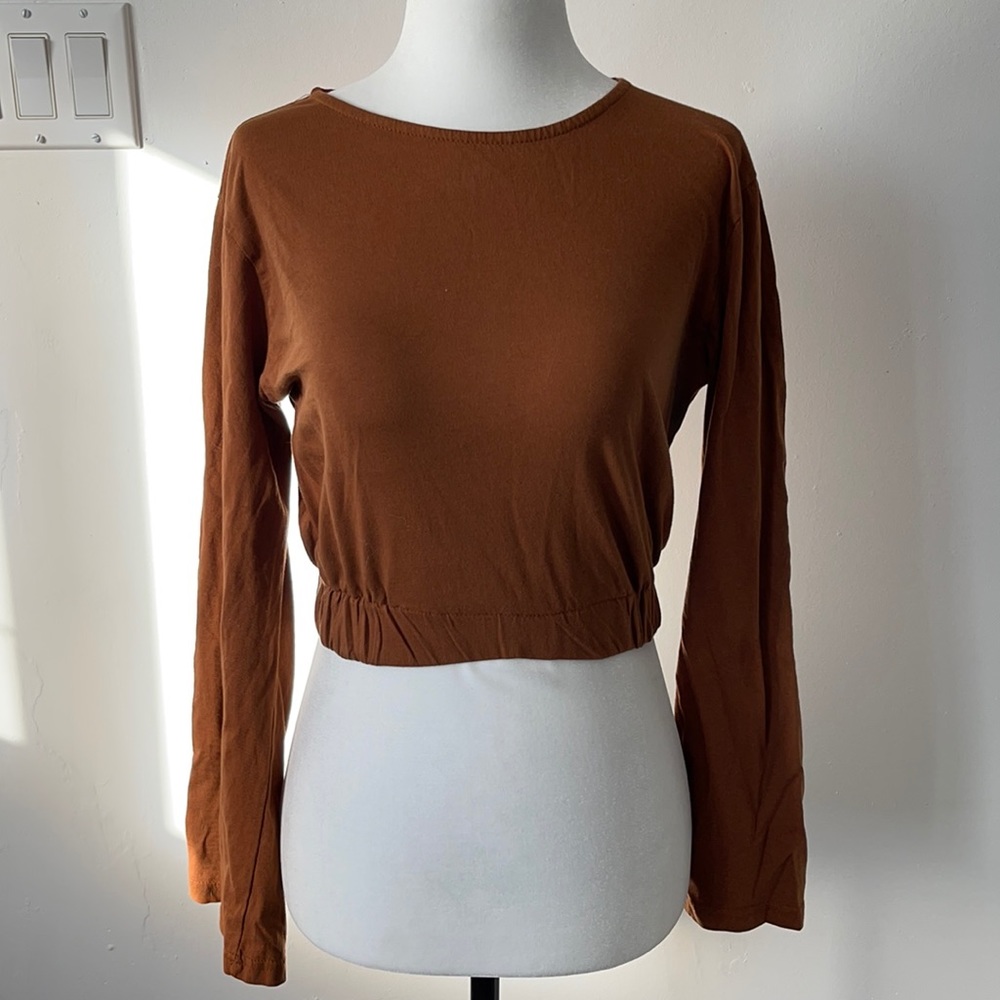 Beige Crop Top Small (Accord)